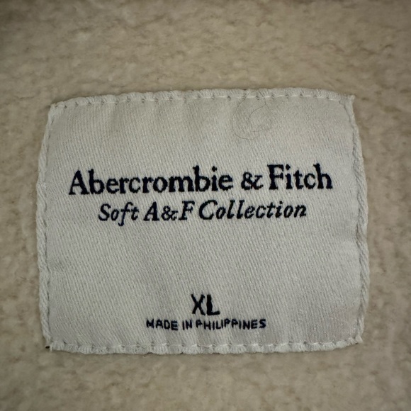Abercrombie Sweater size XL - Picture 3 of 4